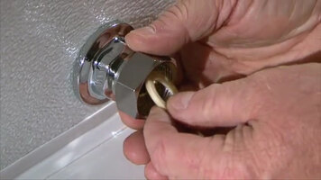 T&S: Installing and Converting a Pre-Rinse Unit T&S: Installing and Converting a Pre-Rinse Unit